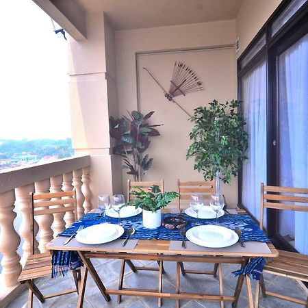 New Riverbank Suites - Waterfront Kuching City Bagian luar foto
